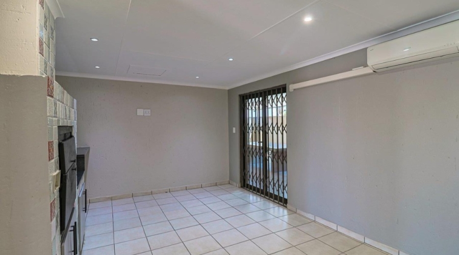 3 Bedroom Property for Sale in Melodie North West
